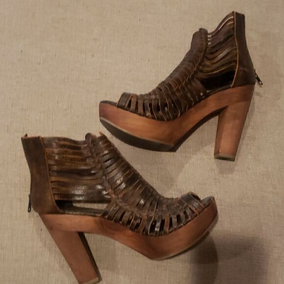 Wooden platform shoes size 9 - Picture 2 of 6